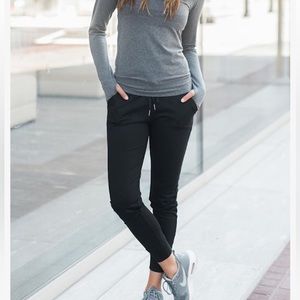 Zyia Active Unwind Jogger Black size Medium